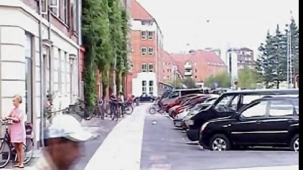 Rauast nibutüdruk Leah Maus unistab, et augud oleksid täidetud kukkidega.